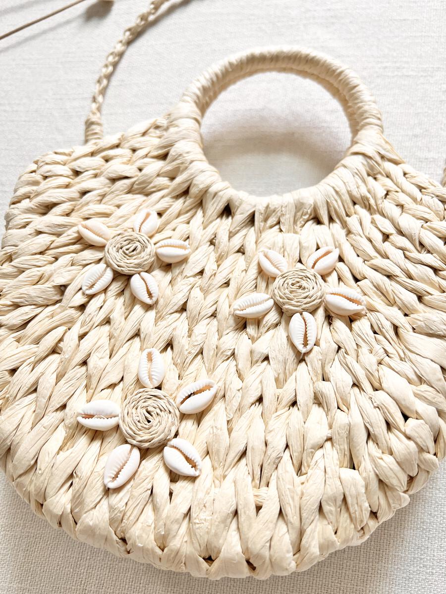 Straw Purse with Shell
